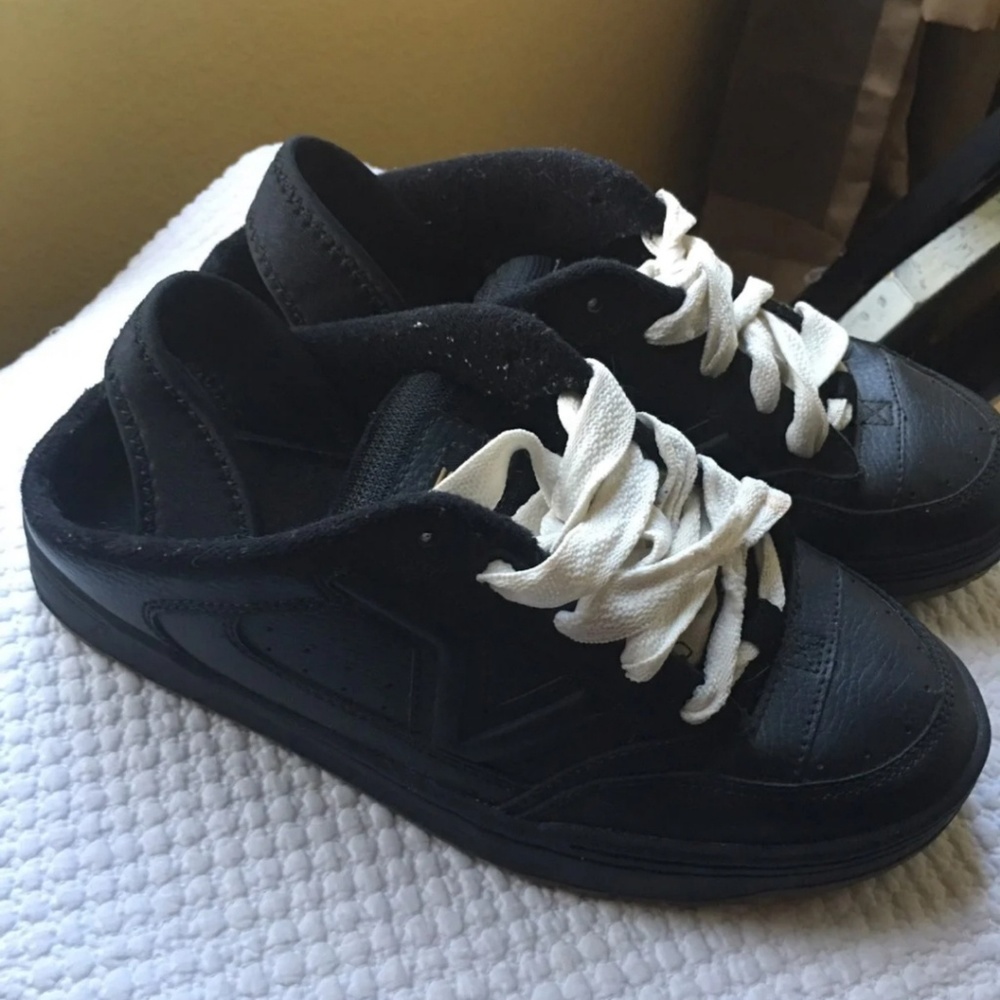 Vans upland sling mule